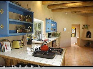 9 White Boulder Rd, Santa Fe, NM 87506