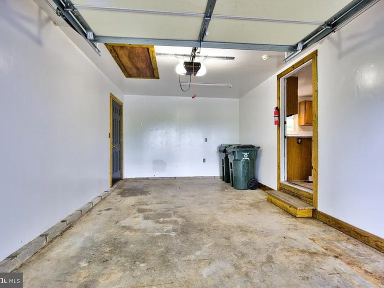 342 Sherry Ln — Photo 19