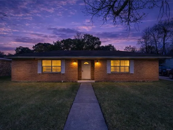 3425 Halsey St, Alexandria, LA 71301