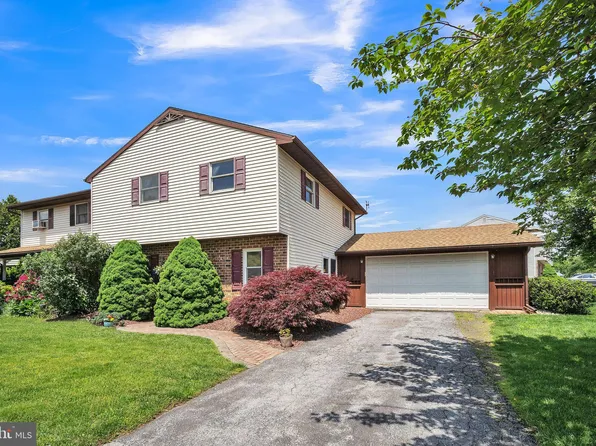371 Drew Ct, Birdsboro, PA 19508