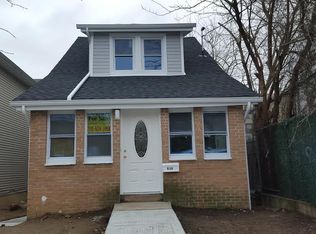 950 East 211th Street, Bronx, NY 10469