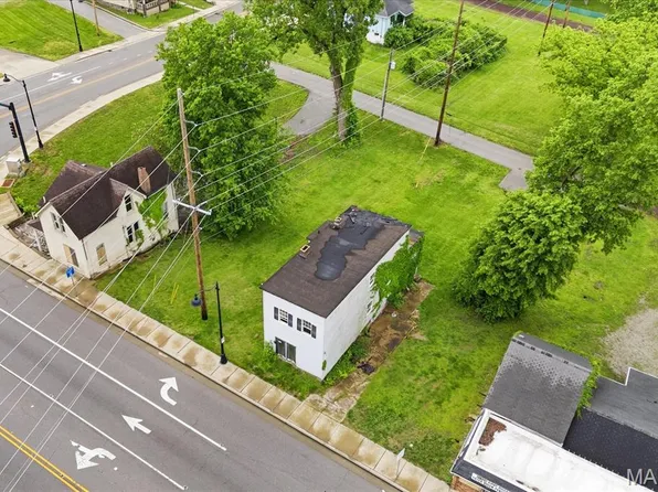 607 N Illinois St, Belleville, IL 62220
