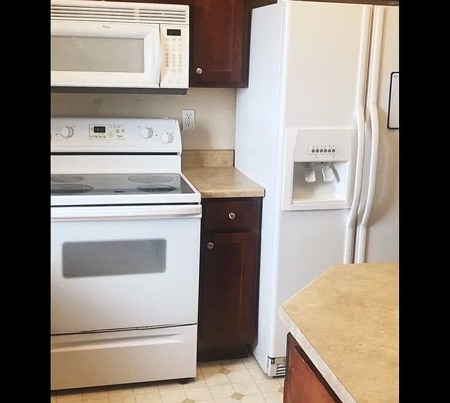 7125 Ash Creek Hts #103 — Photo 3