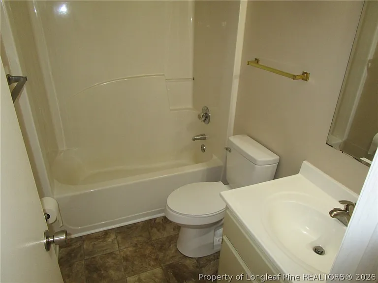 2122 Constitution Dr — Photo 17