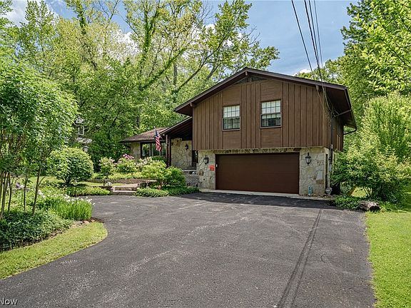 2nd image of 31915 Center Ridge Rd