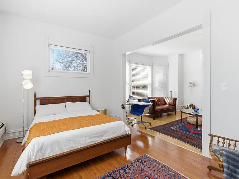 2001 Orrington Ave #2001 — Photo 16