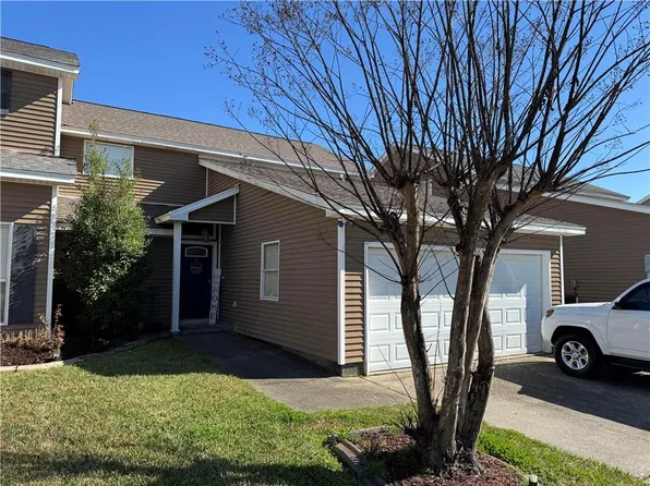 1040 Marina Dr, Slidell, LA 70458
