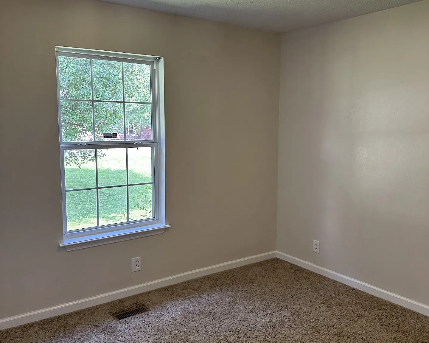 3 bed, 2 bath home in Murfreesboro for lease — Photo 3