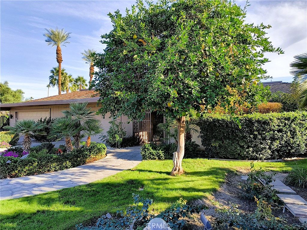 6 Whittier Ct