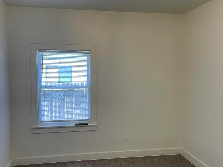 1065 E Santa Clara St — Photo 7