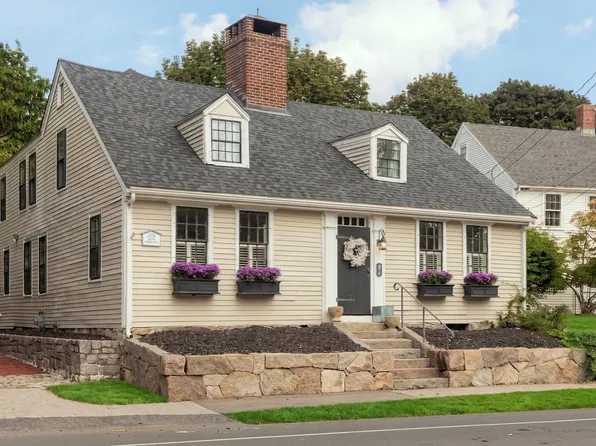 217 North St, Hingham, MA 02043