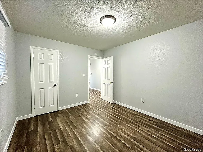 3 bed, $2,400 — Photo 2