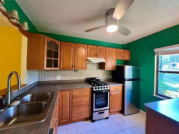 2nd image of 2971 MISSION DRIVE E #54F