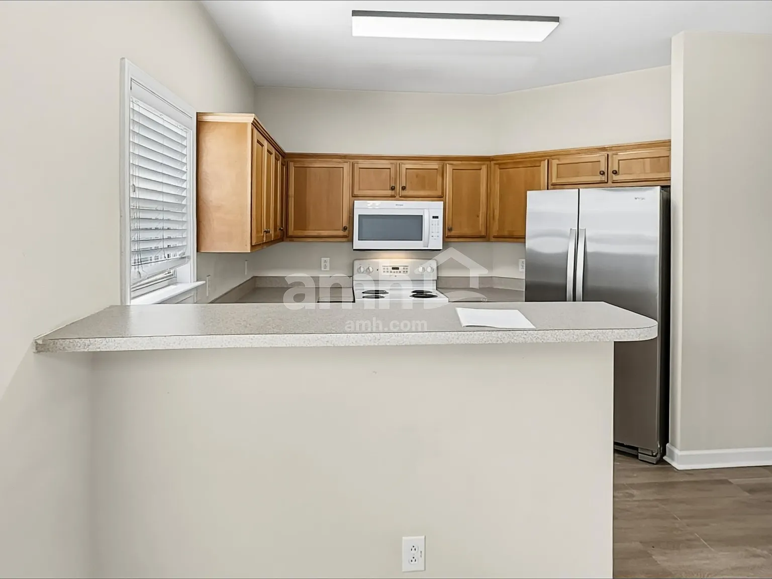 4 bed, 2.5 bath, 2200 sqft, $2,545 — Photo 4