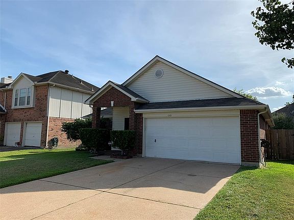 2nd image of 16946 Dusty Mill Dr E