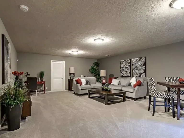 16333 Potter St — Photo 14
