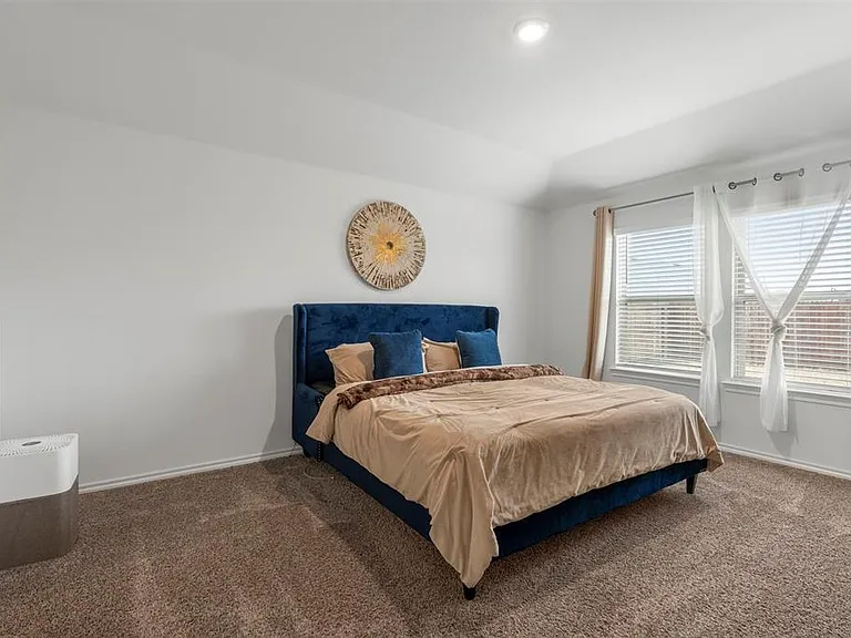 1304 Lowhill Dr — Photo 21