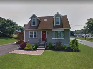 4 Jean St, Cumberland, RI 02864