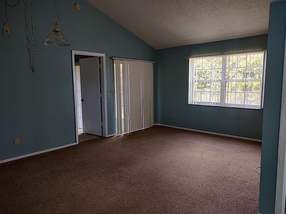 5th image of 1671 SE Green Acres Cir #204