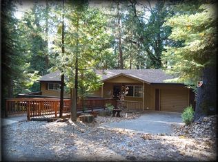 2127 Raccoon Trl, Pollock Pines, CA 95726