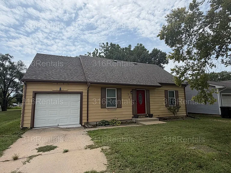 501 W Clark Ave — Photo 1