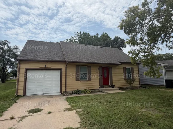 501 W Clark Ave, Augusta, KS 67010