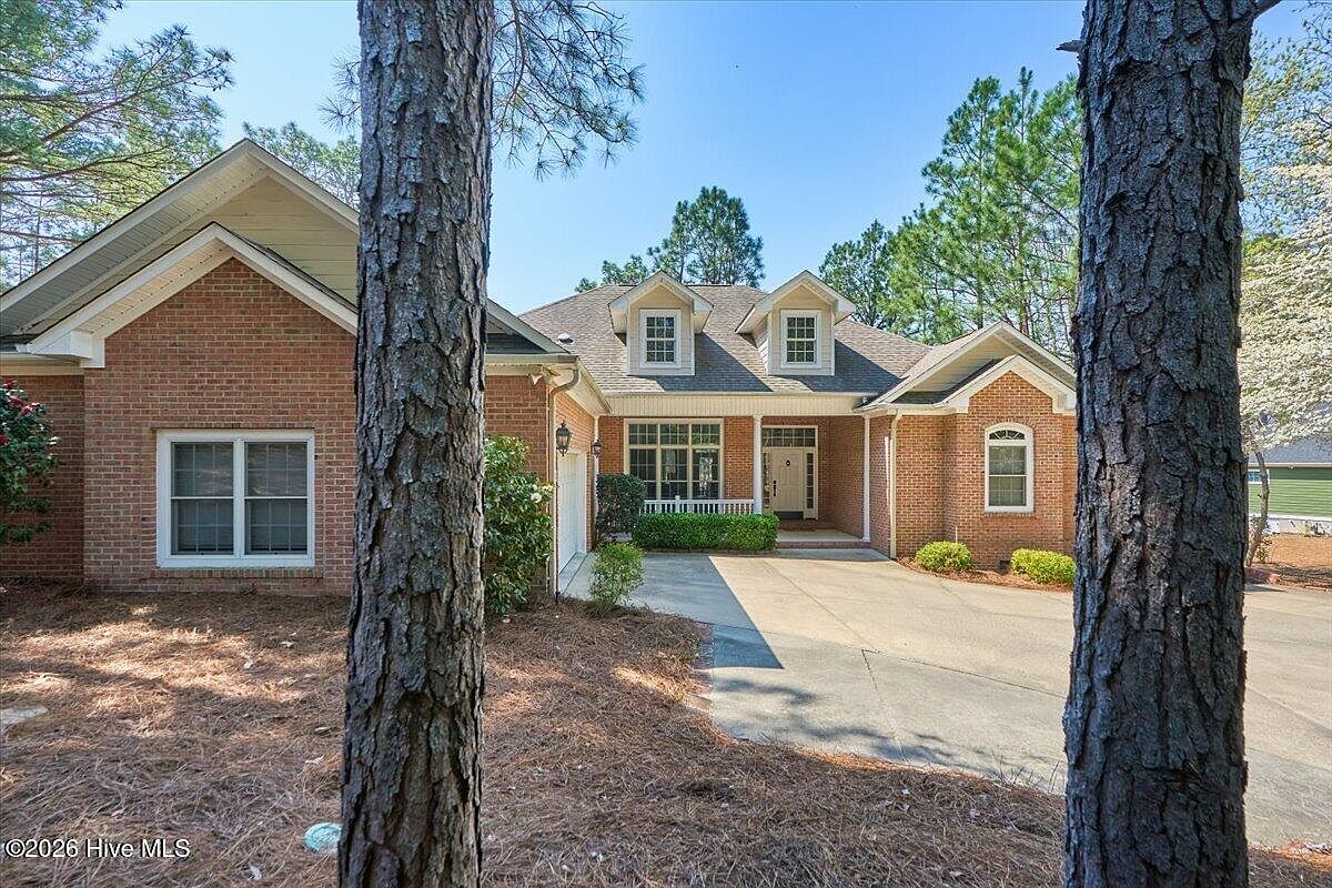 128 Belmont Court