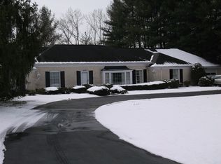 1604 Willowbrook Dr, Johnson City, TN 37601