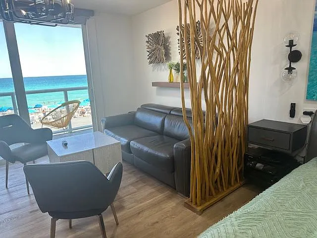 19201 Collins Ave #112 — Photo 7
