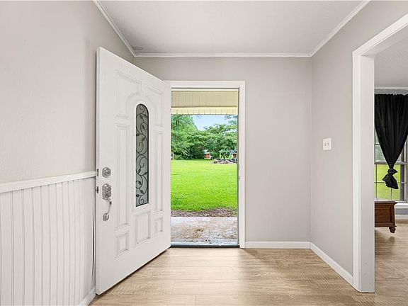 2nd image of 2528 Hanes Rd