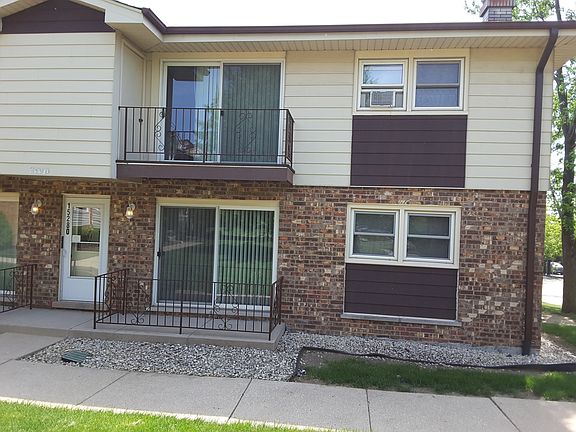 3rd image of 15280 El Cameno Ter APT 2S