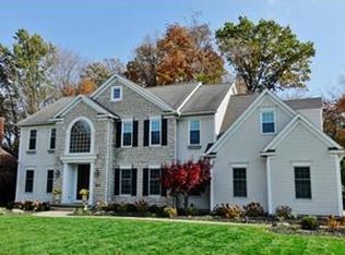 427 Sawgrass Dr, Akron, OH