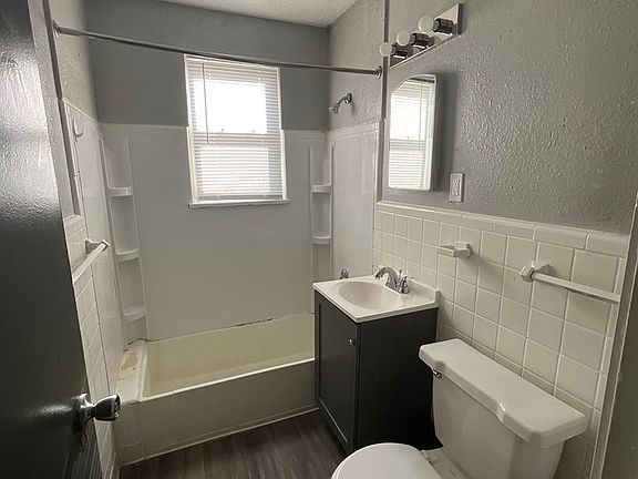 5th image of 47 Bankers Ln APT D