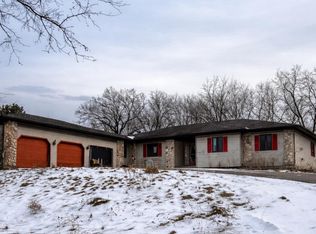 6814 Horseshoe Bnd, Verona, WI 53593