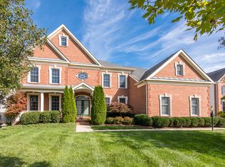 25550 Mimosa Tree Ct, Chantilly, VA 20152