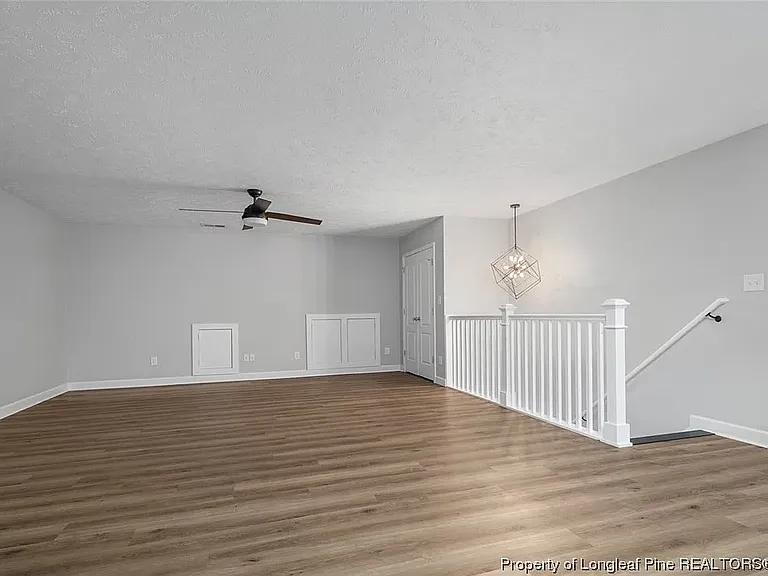 230 Marigold Ln — Photo 30