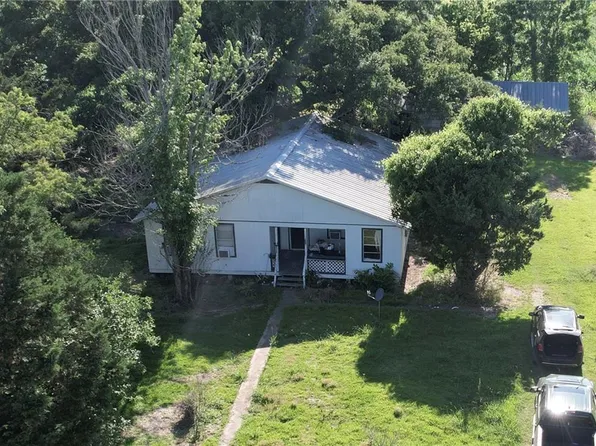 657 Lemoine Ln, Moreauville, LA 71355