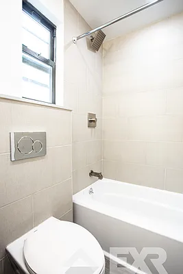 Rented by EXR | media 15