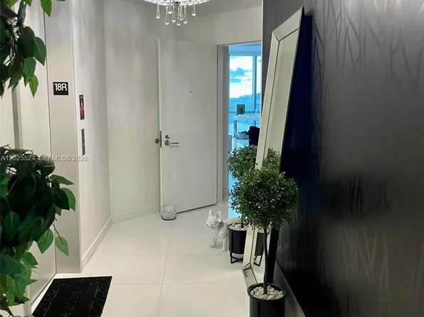 851 NE 1st Ave #1808, Miami, FL 33132