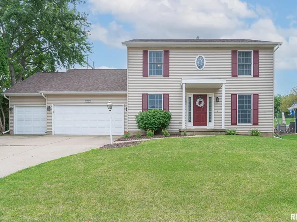1307 W 60th St, Davenport, IA 52806