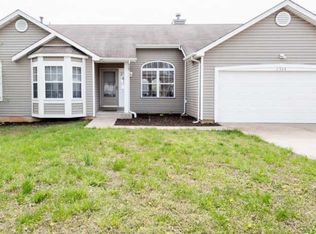2506 Valley Oaks Ct, Imperial, MO 63052
