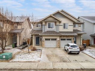 1668 Chapman Way SW, Edmonton, AB T6W 0Y5