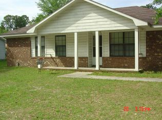 245 Garden Cir, Hinesville, GA 31313