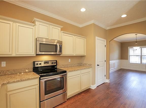 3rd image of 26 Rossview Pl Lot 26