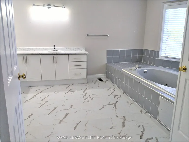 1171 Giles Gate — Photo 10