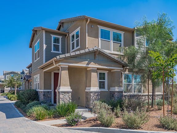 3rd image of 4167 E Avila Privado