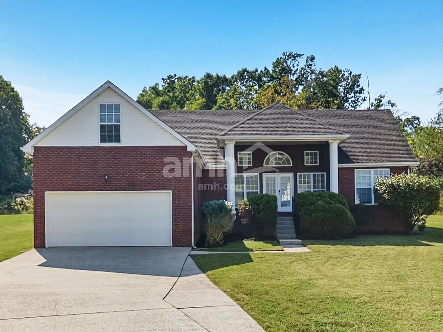 3 bed, 2.0 bath, 1975 sqft, $2,475 — Photo 1