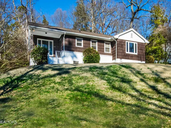 5109 Green Valley Dr, Knoxville, TN 37914