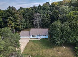 3317 Airport Rd, Cross Plains, WI 53528
