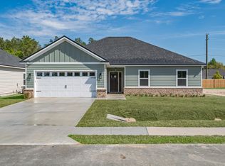 10 Divine Loop, Crawfordville, FL 32327
